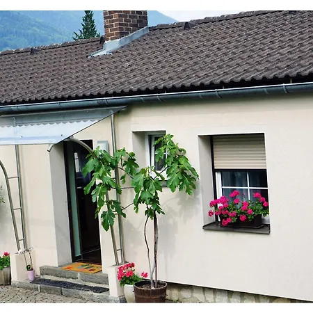 Ingrid'S Guesthouse Spittal Spittal an der Drau Exterior photo